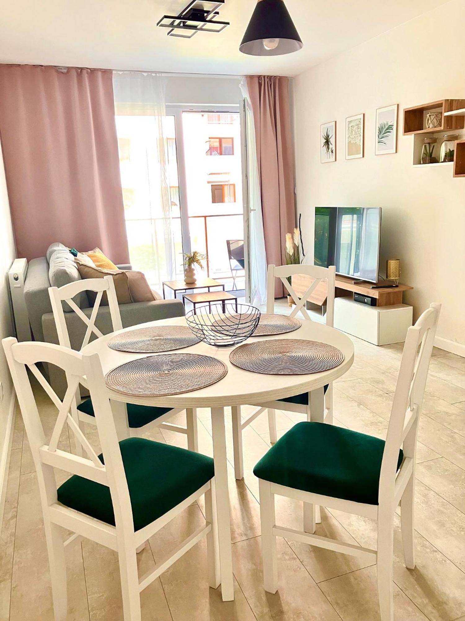 Apartament Boho #Basen#Sauna#Silownia#Garaz 코워브제크 외부 사진